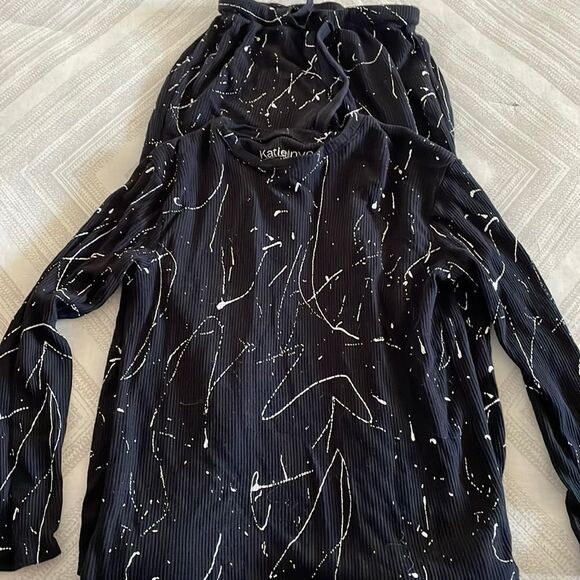 Katie J NYC Couture Girls Black with White Splatter Matching Top & Pants - Picture 1 of 8